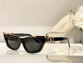 Picture of Valentino Sunglasses _SKUfw46802721fw